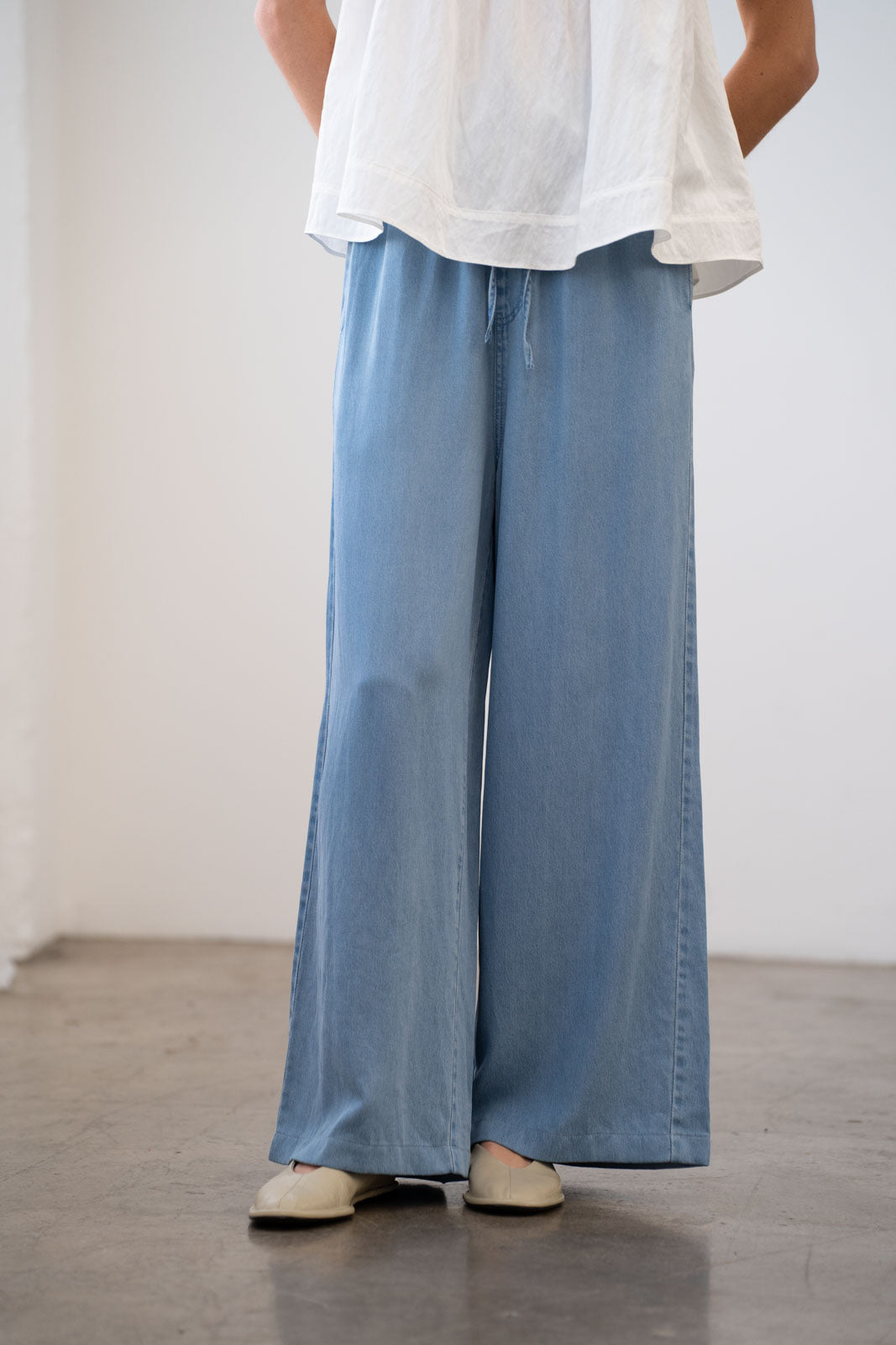 Chambray Elastic Waist Wide Leg Pants