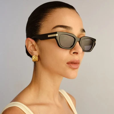 Le Specs Cubito Black