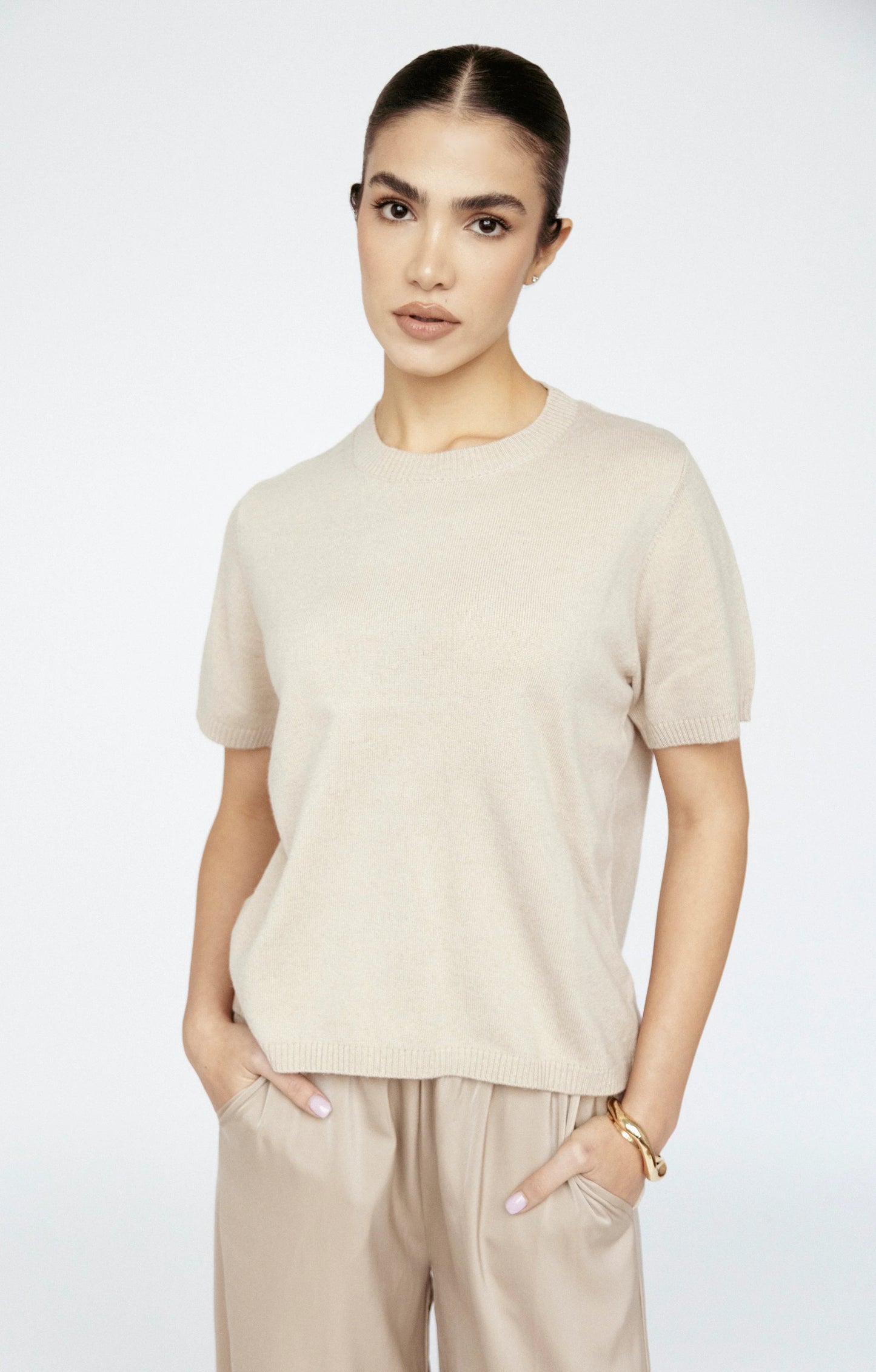 AM Cashmere Blend Tee in Taupe