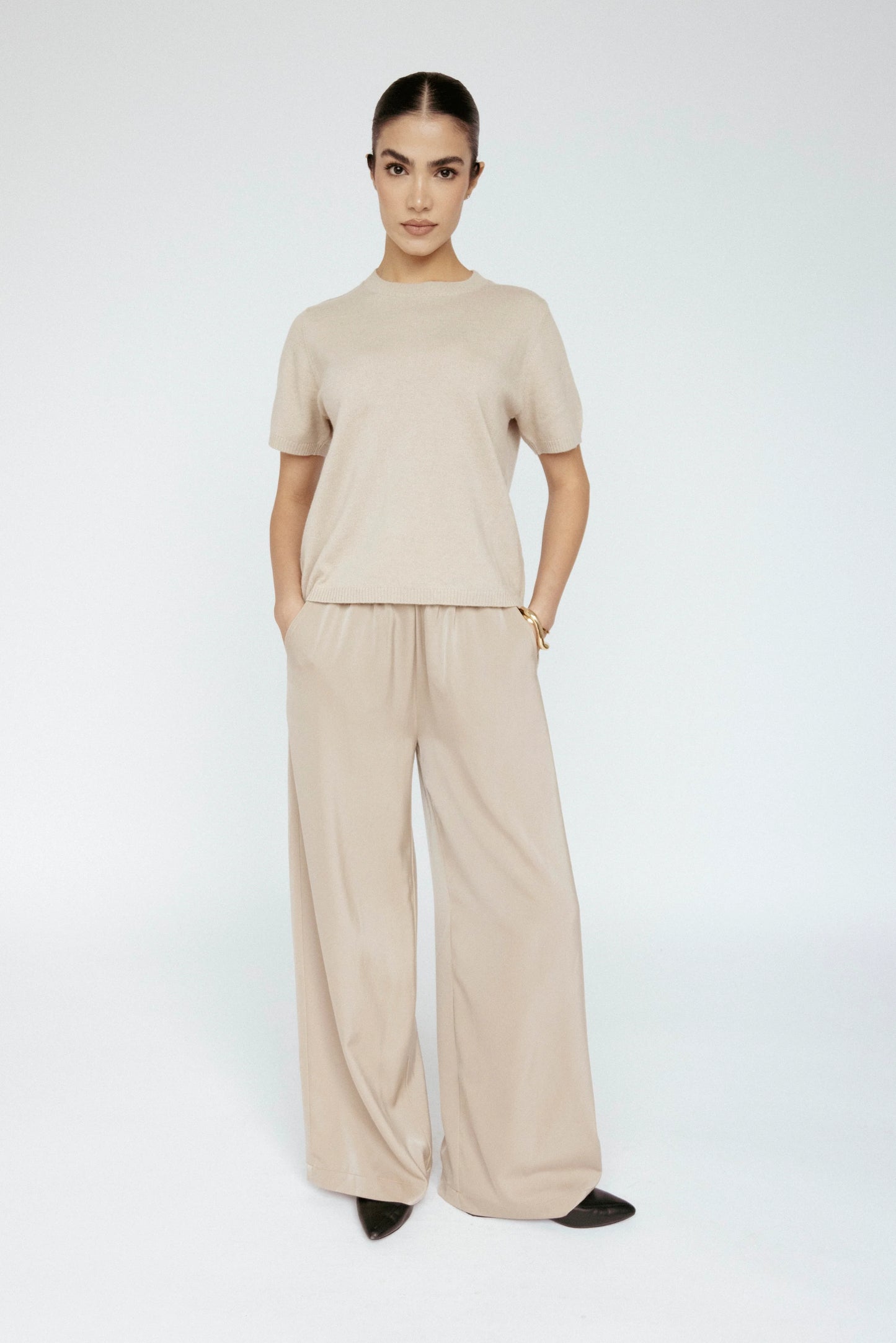 AM Cashmere Blend Tee in Taupe