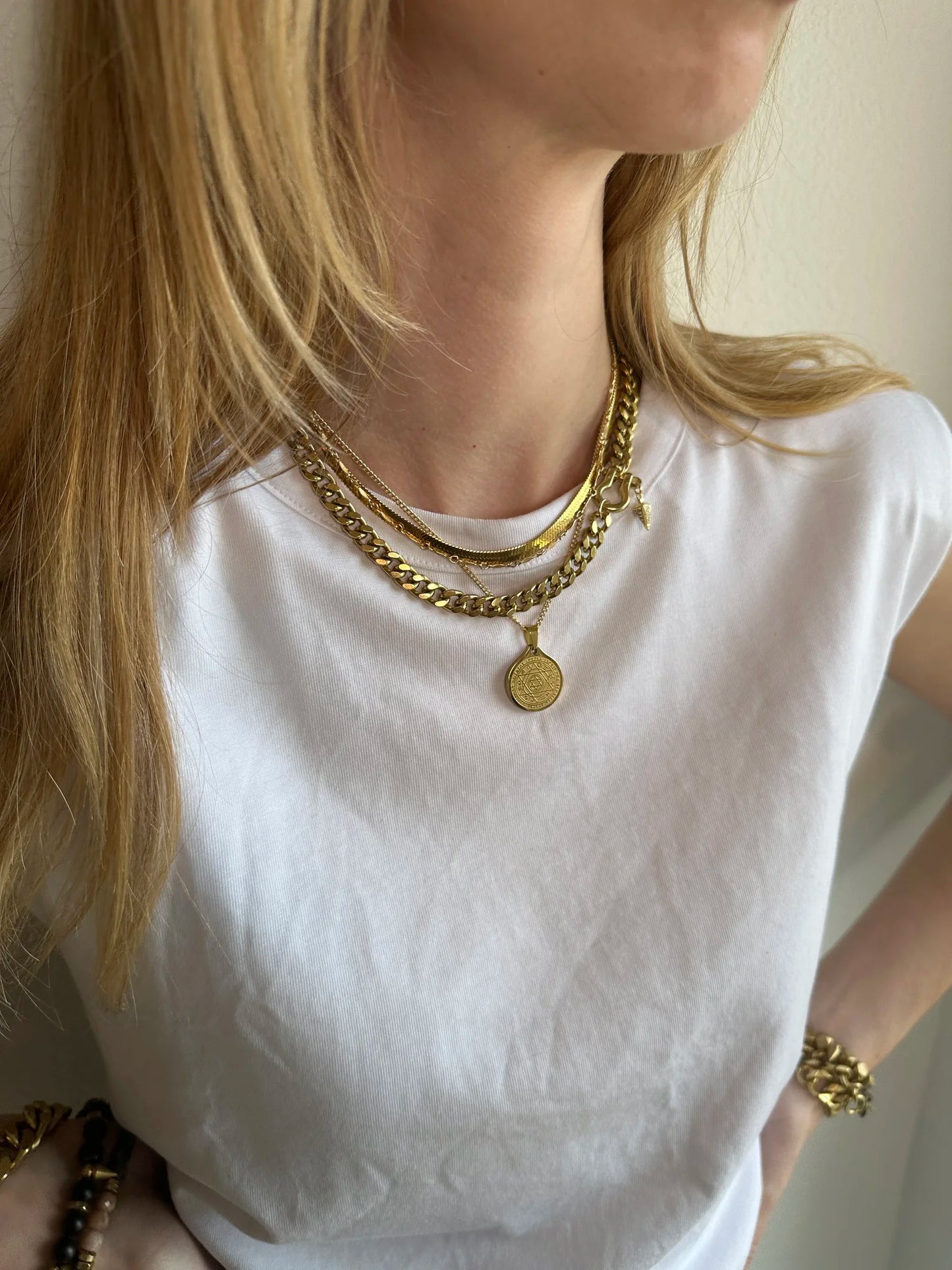 RN Shackle Art Deco Drop Necklace