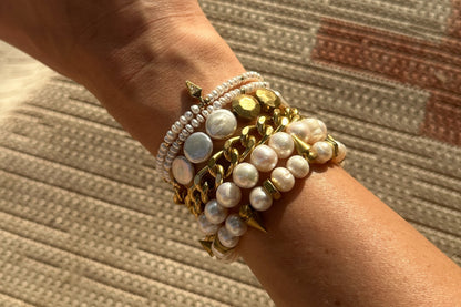 RN Pearl Peach Moonstone On Point Bracelet